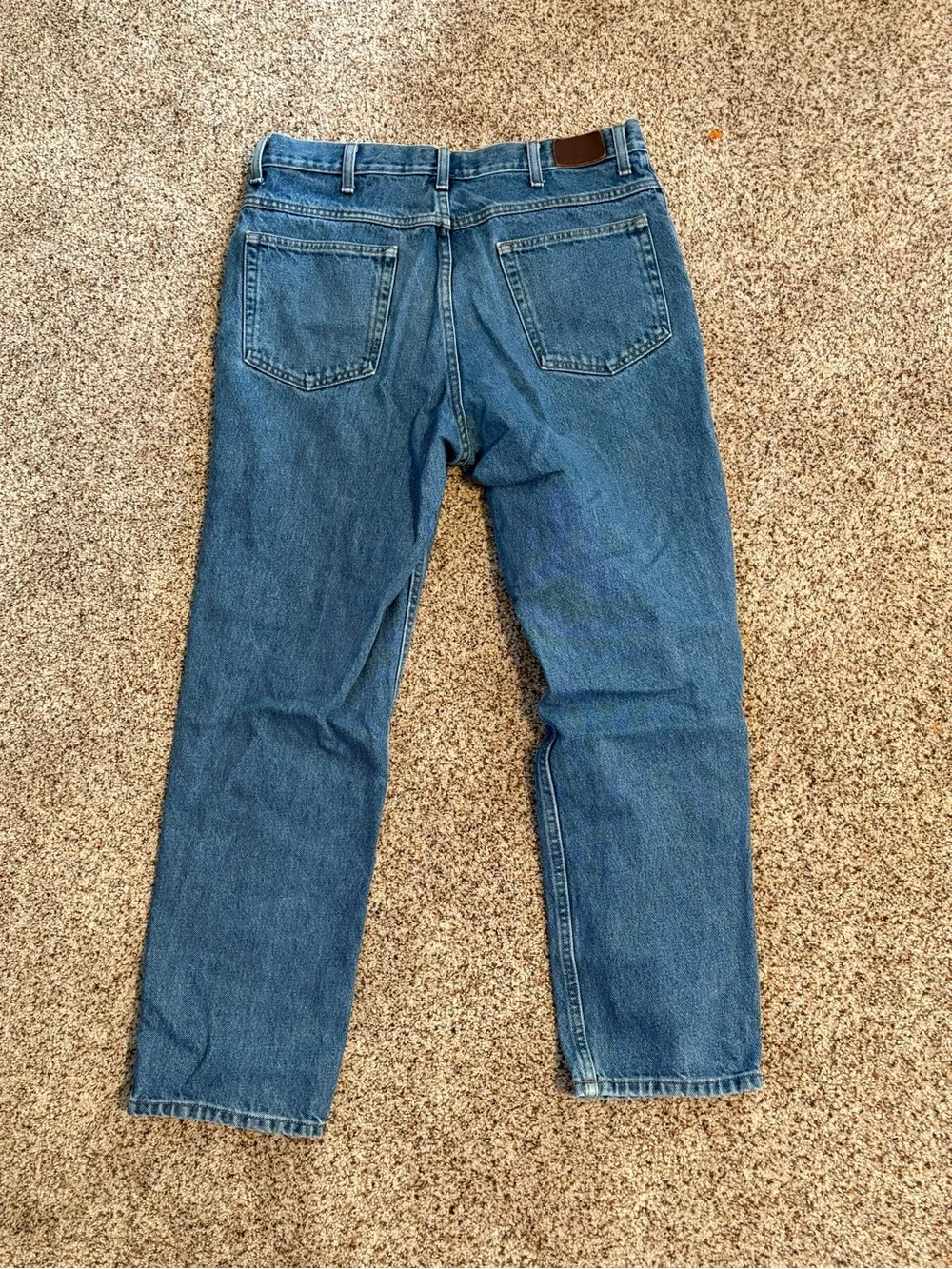 Mens LL BEAN classic fit Blue jeans straight leg (34 x 30)